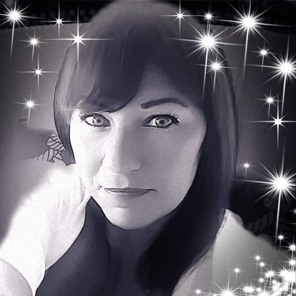 Meet your Posher, Jenny - Picture 1 of 1